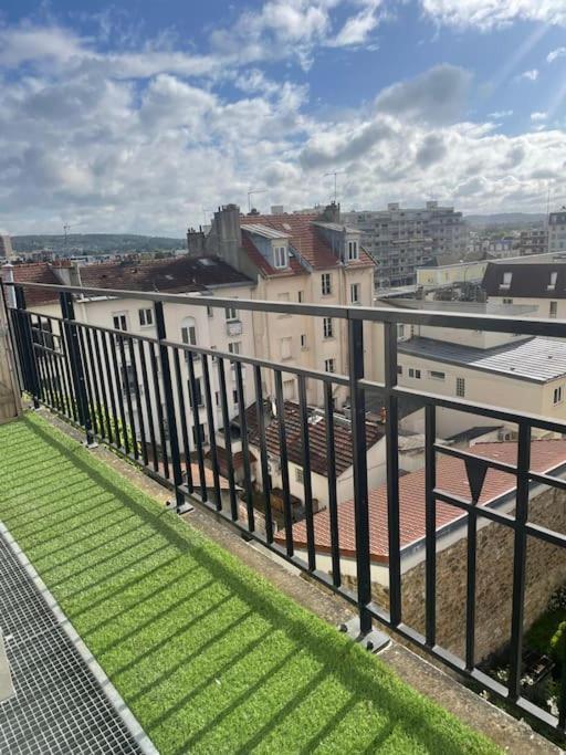 Appartement 3P Gare Terrasse Et Parking Prive Франконвиль Экстерьер фото